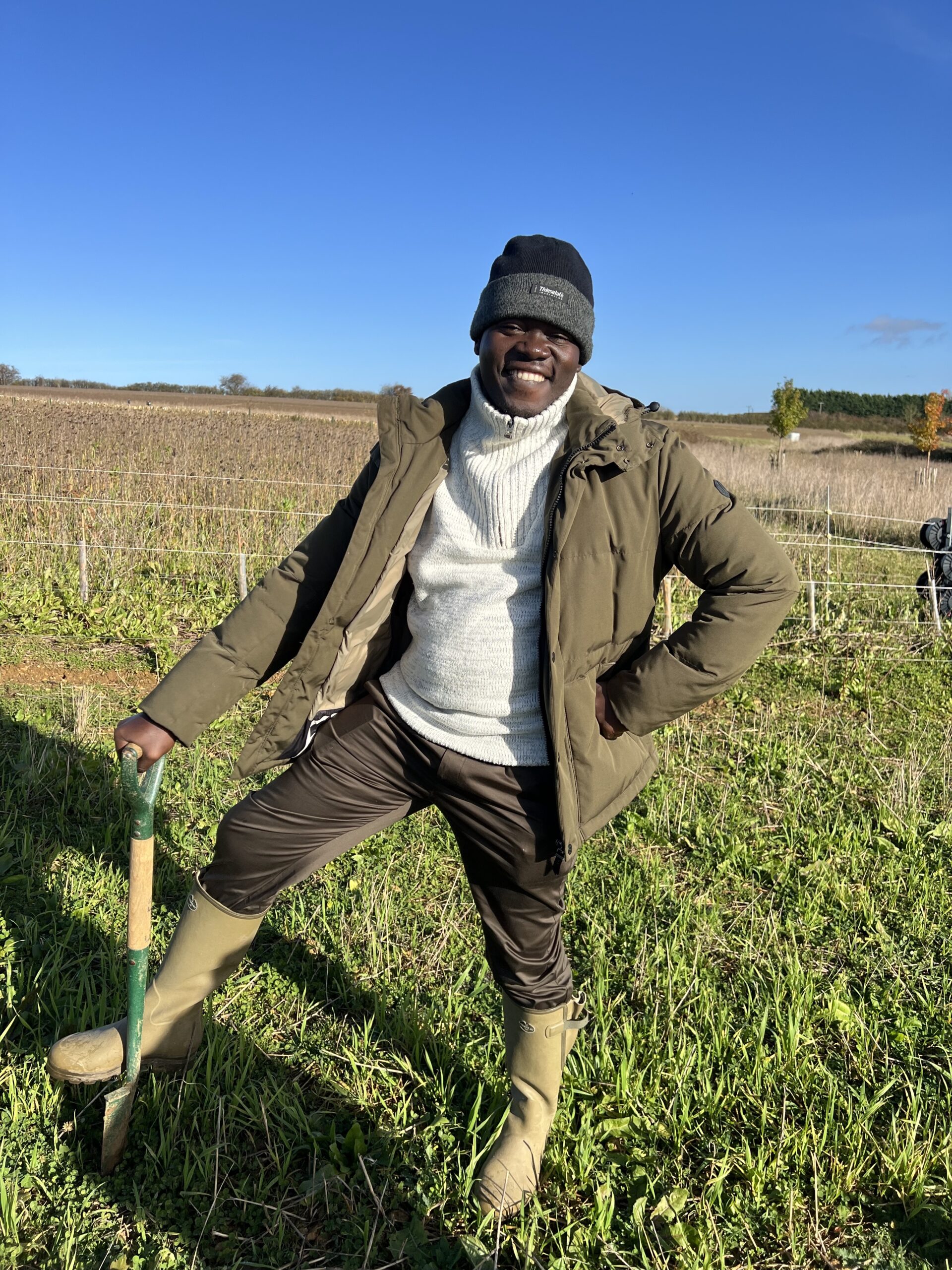Jairus Guëdjo from Cameroon visits FarmED’s Honeydale Farm – a regenerative agriculture demonstration farm and learning centre in the heart of the Cotswolds. Jairus is an rural development and fisheries engineer, a father of three, and the Activities Coordinator for CERAF-Nord, an NGO helping local communities protect and restore land in the Benoué National Park in Northern Cameroon.